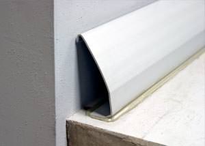 a baseboard basement drainage pipe system model, showing the floor epoxy and wall water collection system.